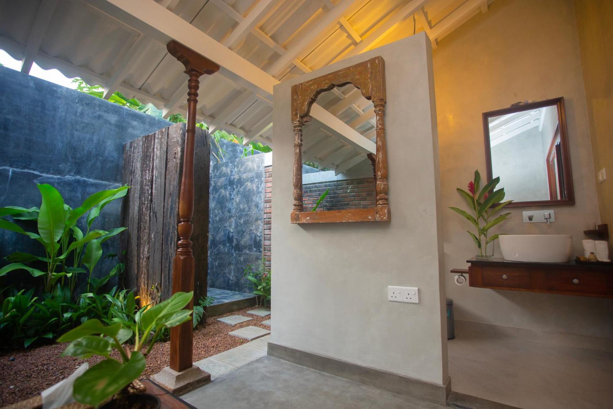 Dhyana Villa アンバランゴダ エクステリア 写真