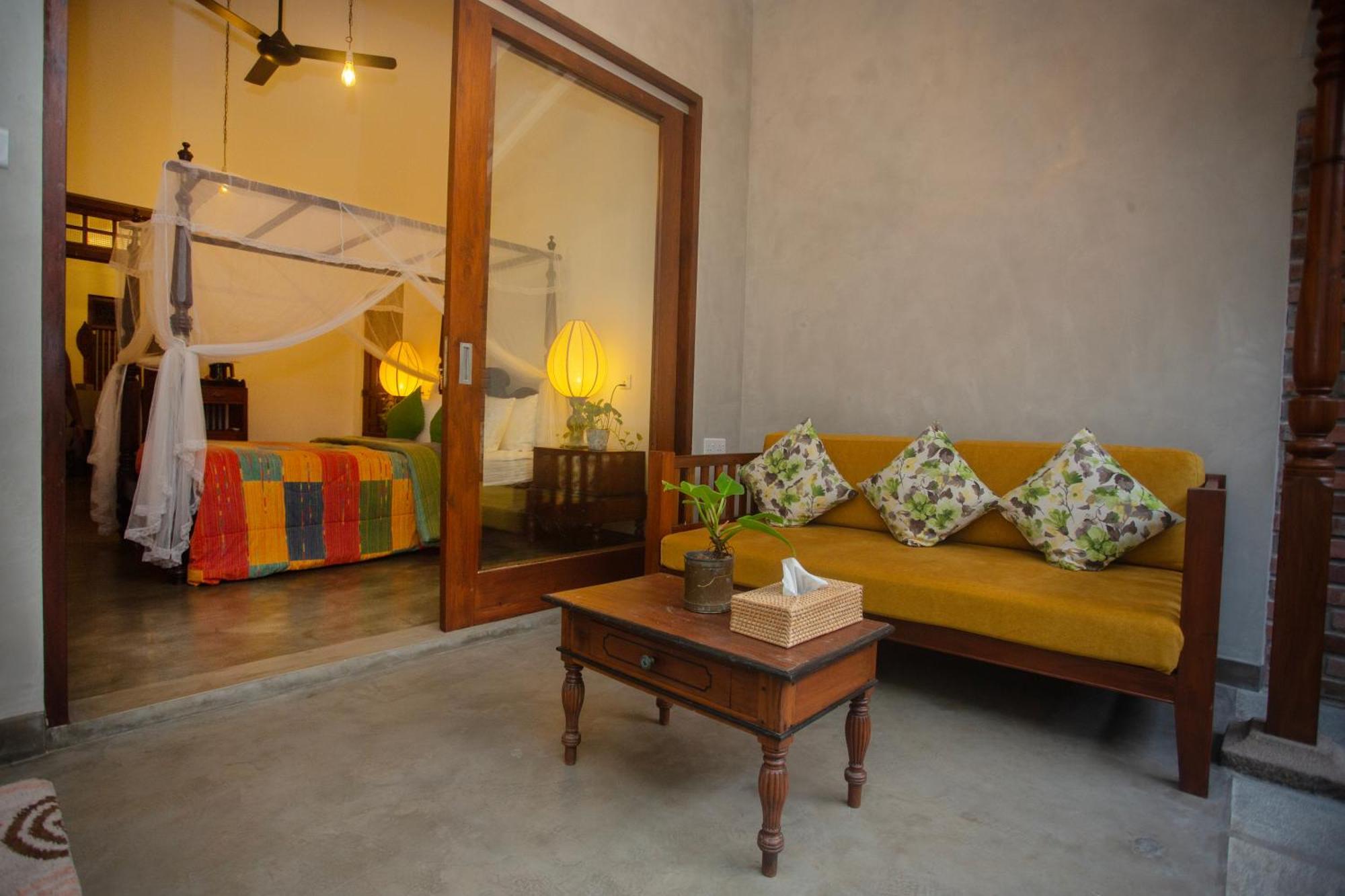 Dhyana Villa アンバランゴダ エクステリア 写真