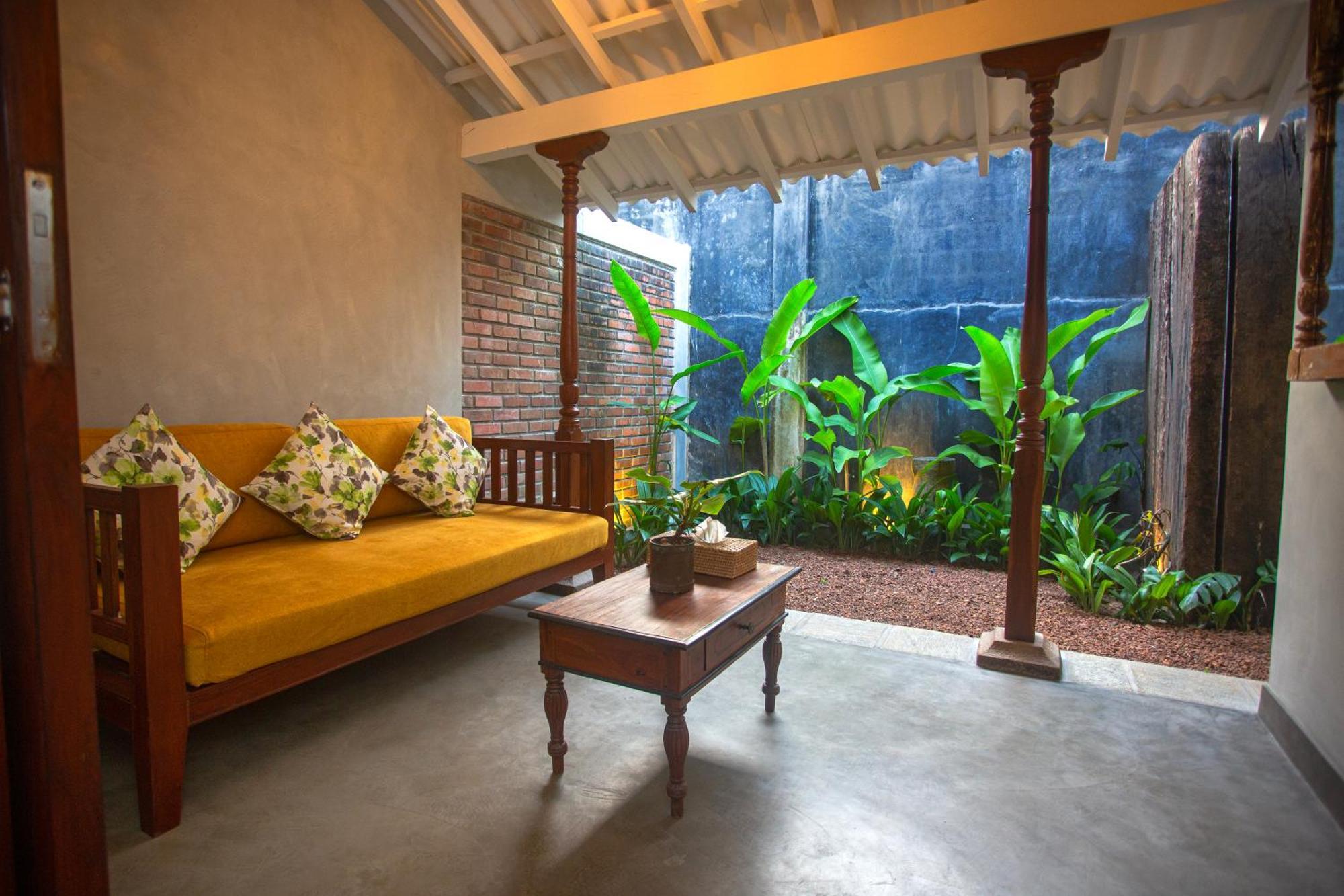 Dhyana Villa アンバランゴダ エクステリア 写真
