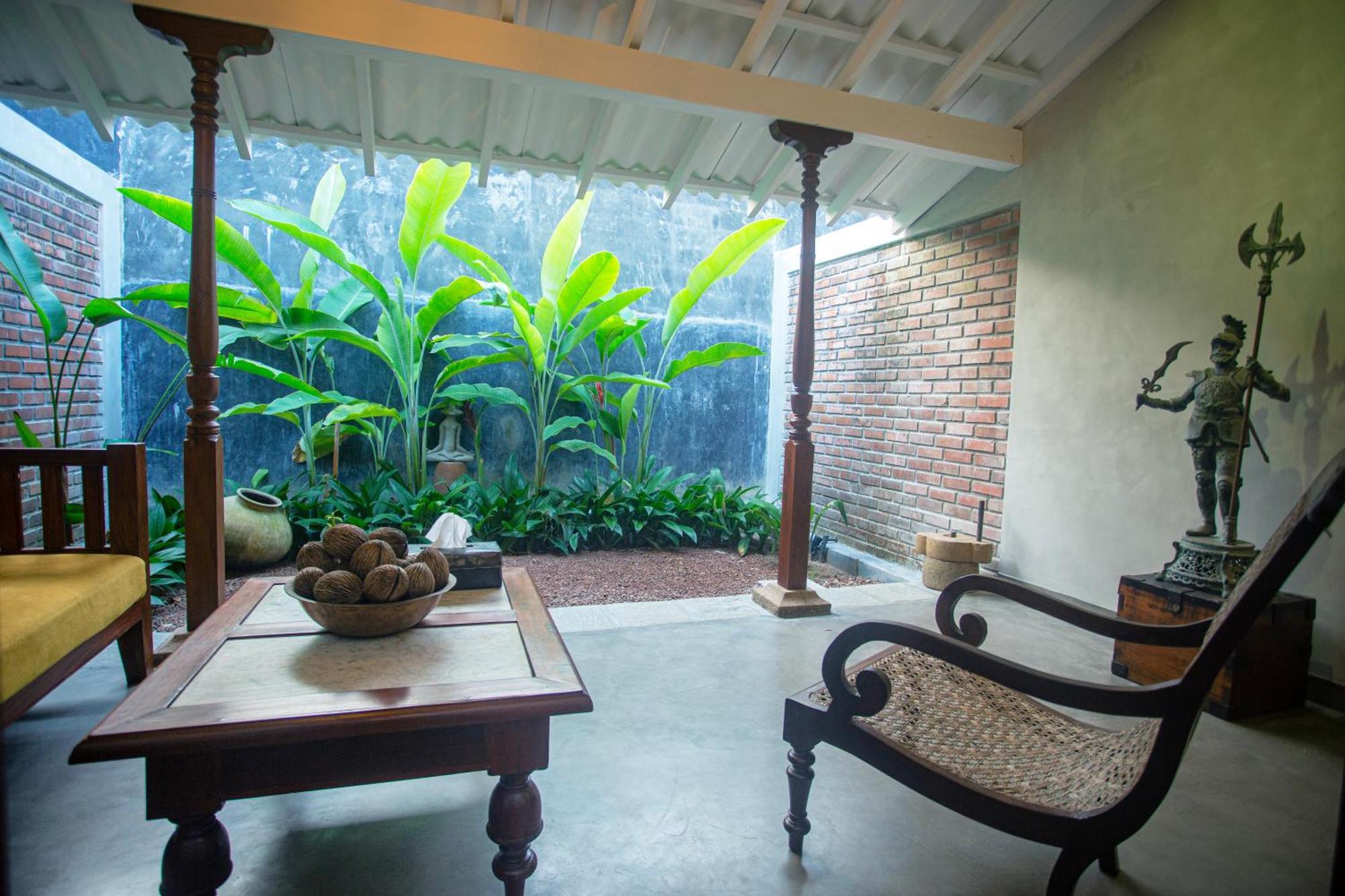 Dhyana Villa アンバランゴダ エクステリア 写真