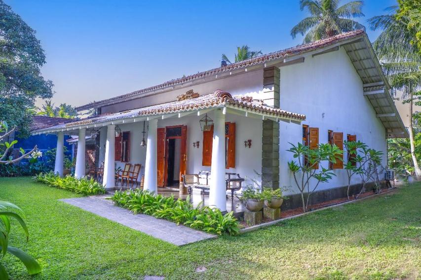 Dhyana Villa アンバランゴダ エクステリア 写真